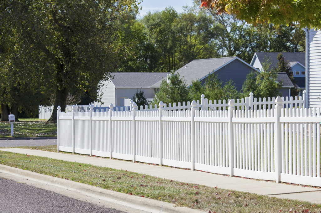 White vinyl picket fence | Greenville Fences