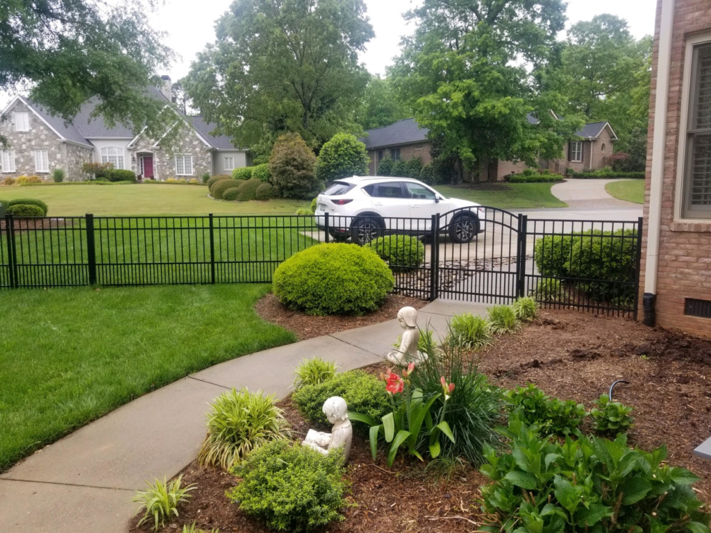 simpsonvillepuppypicketaluminumfence Greenville Fences